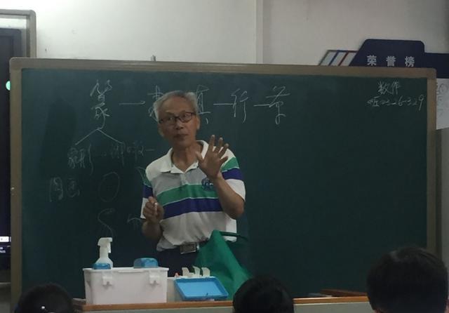 高考语文146分，书法曝光惊艳众人，难怪能考725分