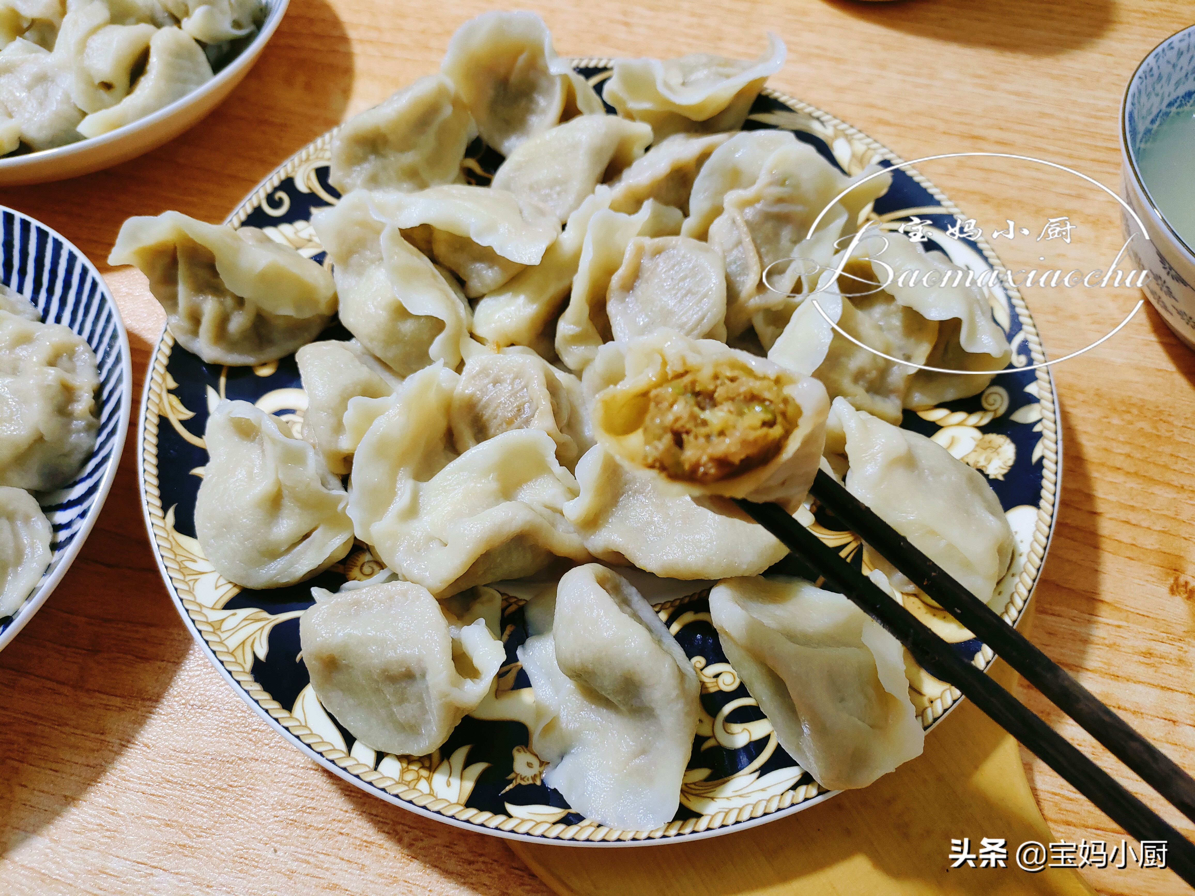 猪肉白菜香菇馅怎么调（这么做馅料口感好特别香）