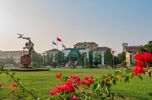 2020高考枣庄三中滕州一中都有学生挺进省前3，谁是你心中最好的