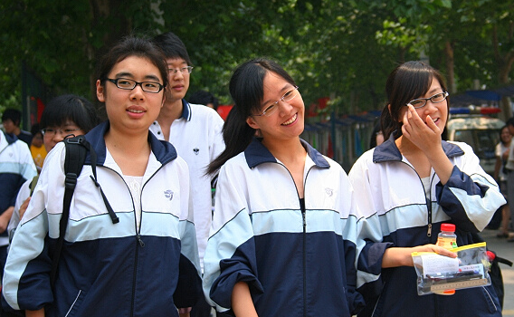 艺术生“敲黑板”：56所高校撤销73个艺术类专业，高考限制收紧