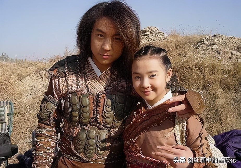 90后小戏骨杨丽晓,曾出演《闯关东》,现长成亭亭玉立大姑娘