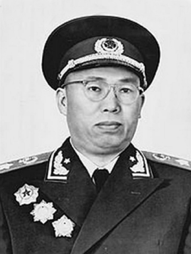 十大元帅中唯一一位大学生，1963年因病离世，毛主席为其吊唁赋诗