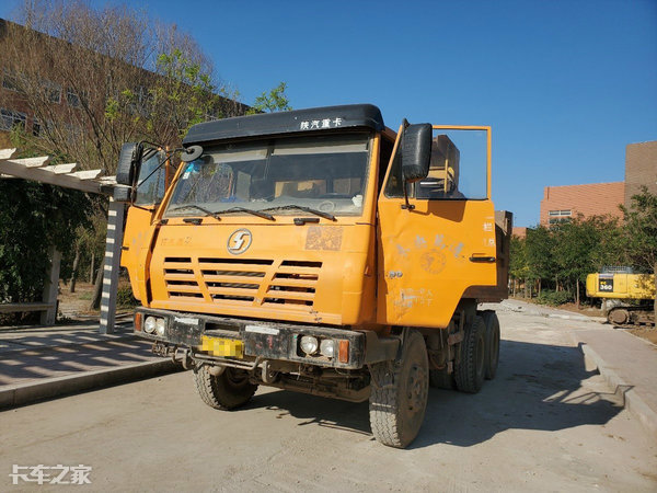 工地上的大黄蜂,这台5万5买的二手陕汽奥龙渣土车我很满意