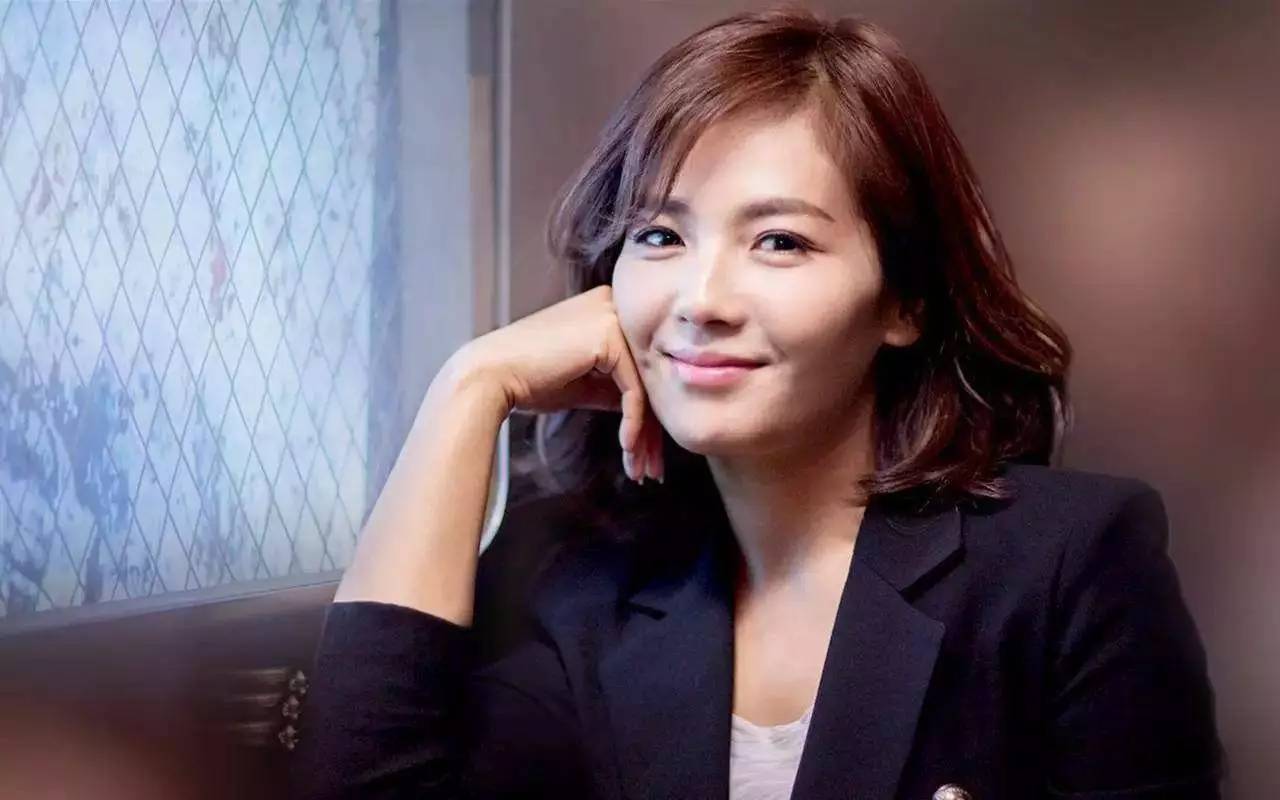 "国民贤妻"刘涛的尴尬上位史,和她身后的3个男人