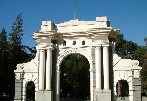 考霸可以有多牛？4次高考，2次清华1次北大，却打烂了一手好牌