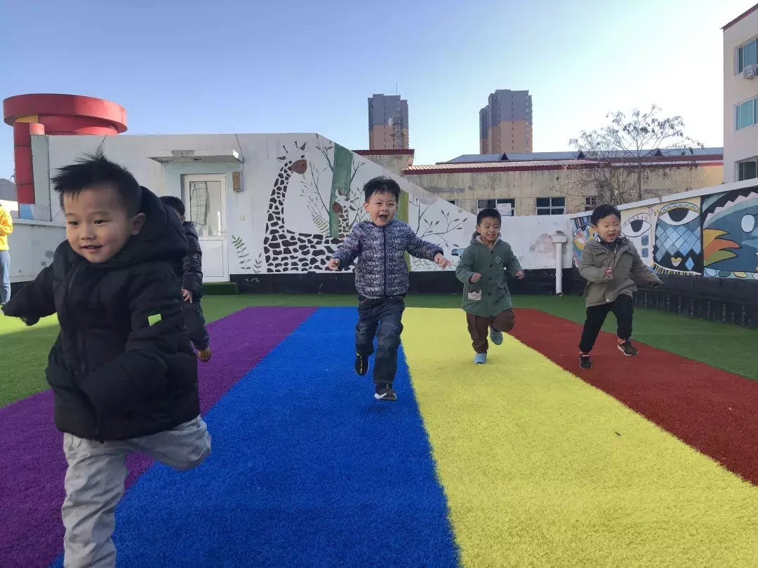 高碑店市第一幼儿园校园风景线:友爱的点点四班