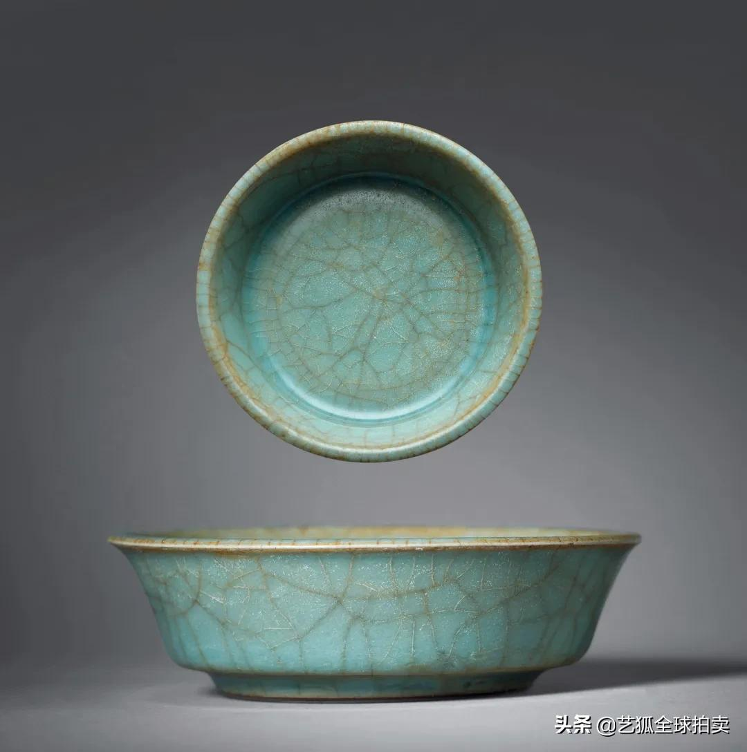 精选拍品|明正德青花海水江崖龙纹大罐