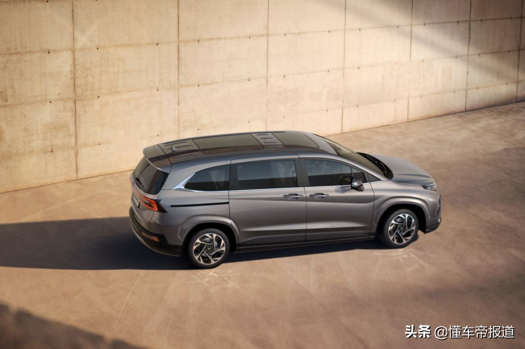 新车｜16.98万起，北京现代库斯途9月29日亮相，轴距接近别克GL8