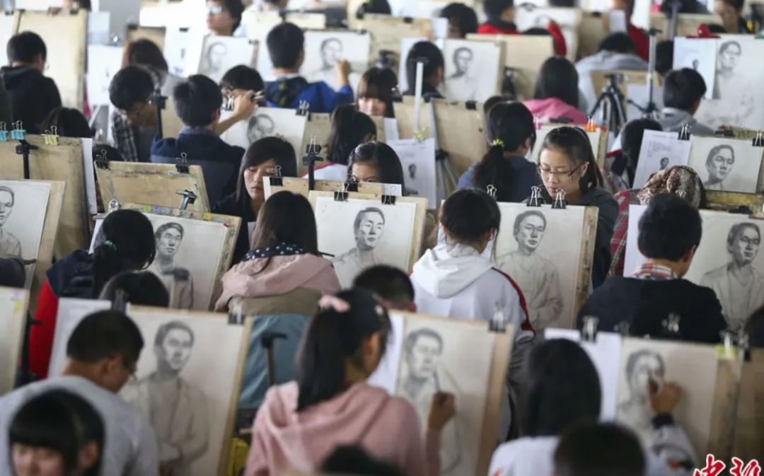 2021年已有52个美术类本科专业被撤销，22届艺术生报考要注意了