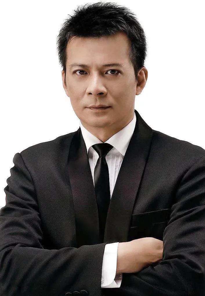 汤镇业,男,1958年9月29日出生于中国香港,香港演员,制片人