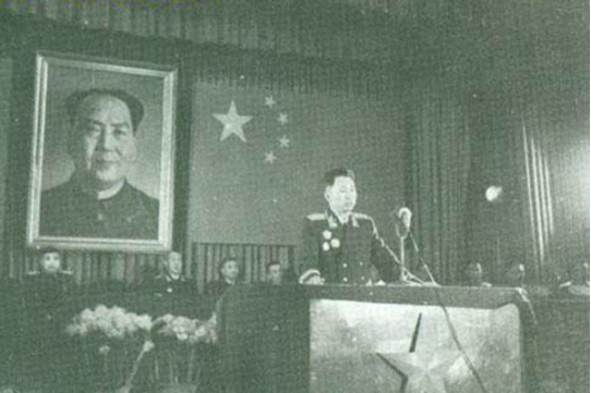1958年，刘亚楼做了一件事，毛主席听后非常生气，更是数月不理他