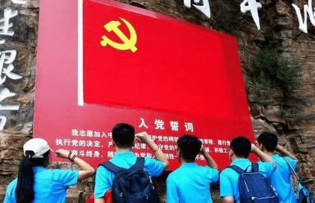 大学生“入党”谁能决定？这两个人起到主要作用，大一新生需了解