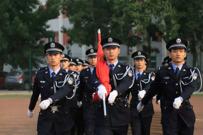 注意：这两类院校明确规定不招收复读生，对考生更加公平