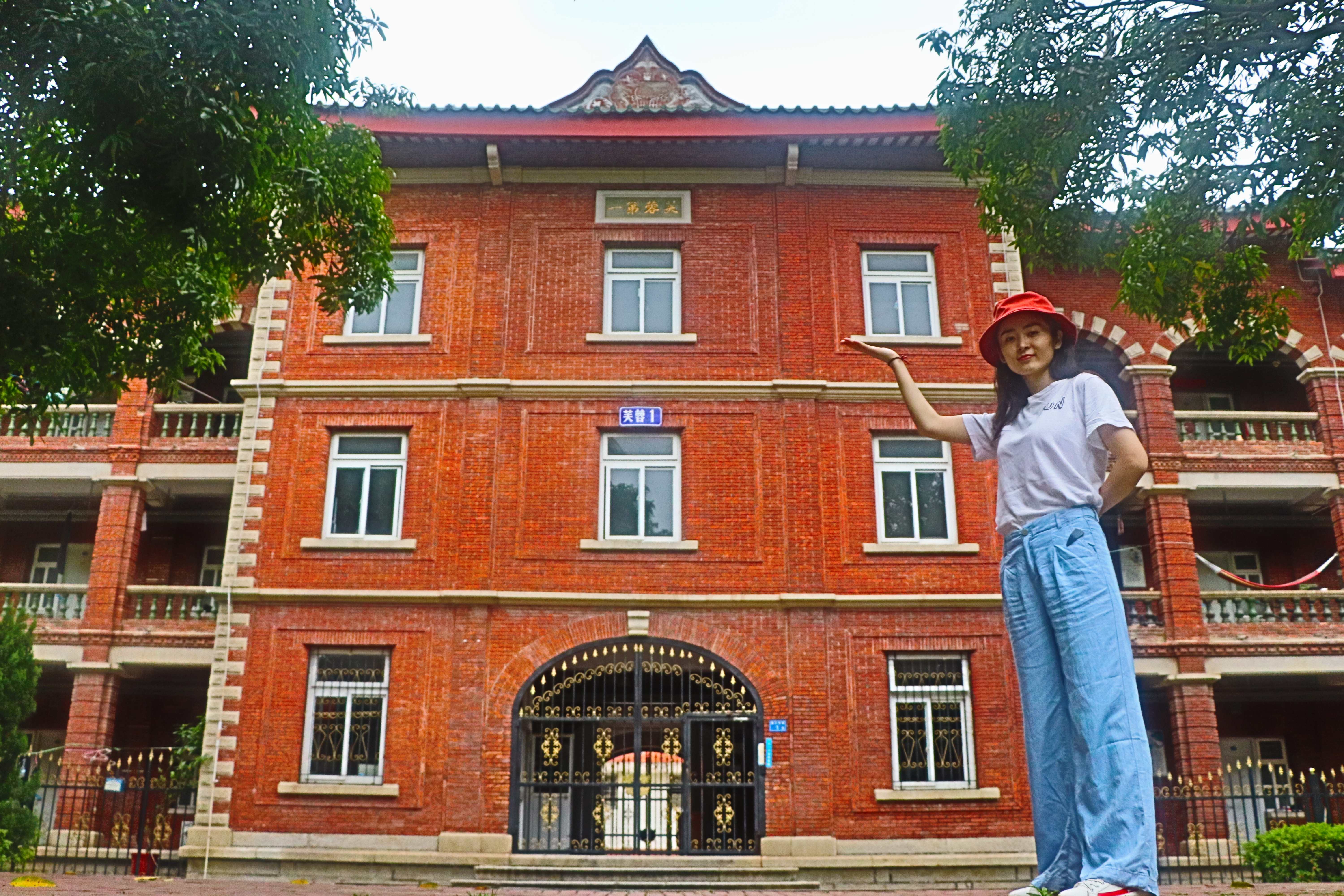 为何被誉为中国最美大学？美女向导带你掀起厦大的美丽面纱