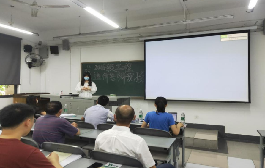 大学生毕业难度再升级，新规定2022即将落实，学生：幸亏毕业的早