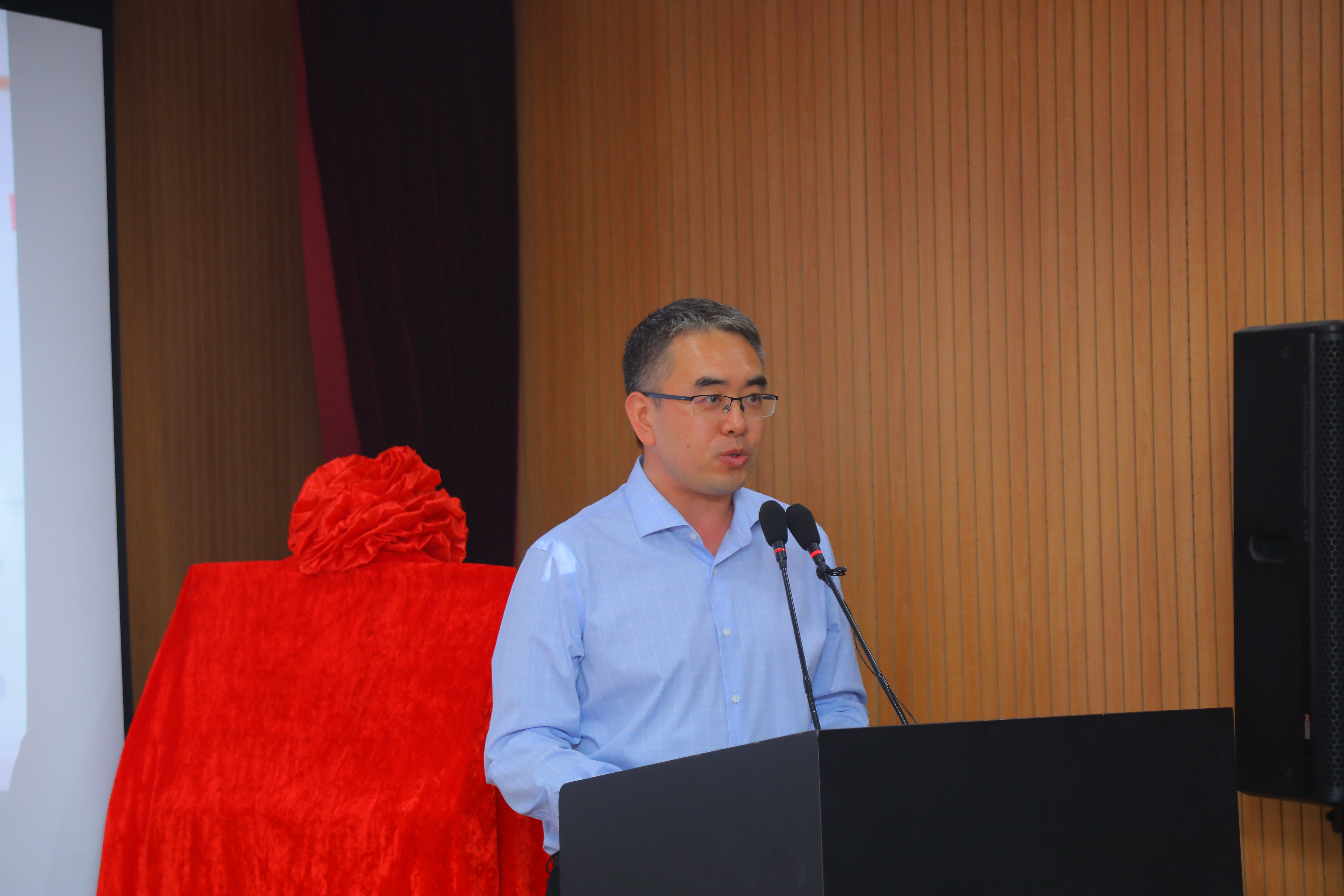 美食结盟、中西握手，信息管理学校与法国职校建起一座交流的桥梁