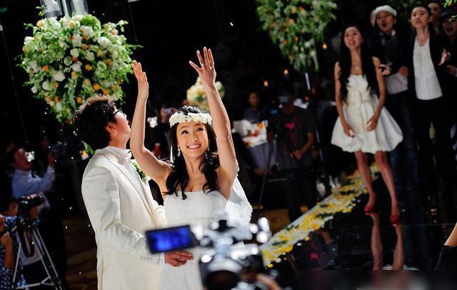 联合“男小三”诈骗丈夫236万，逼死婆婆，白静的结局算惨吗？