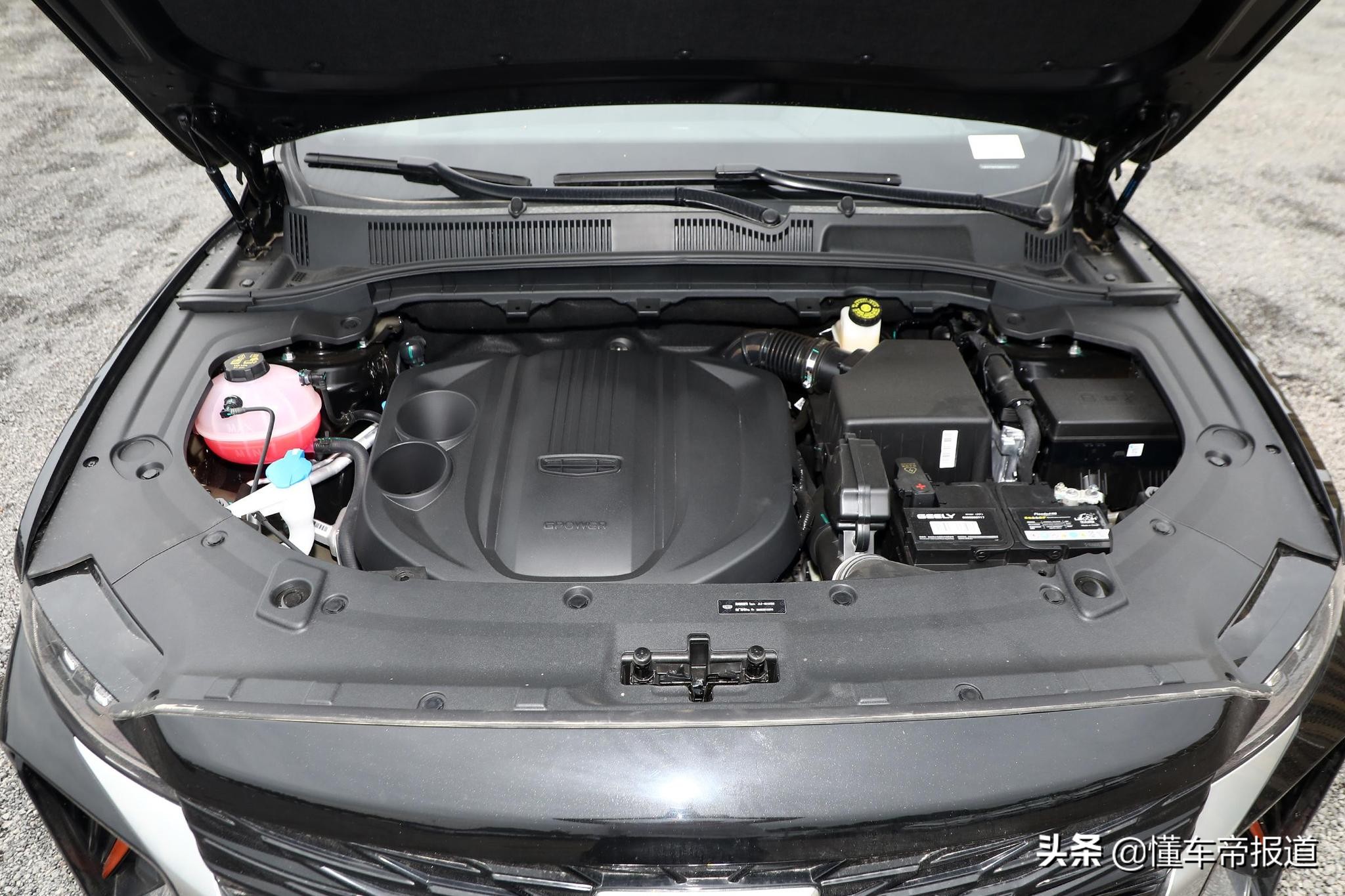 新车｜智尊型性价比最高？明日上市，吉利博越X配置差异表曝光