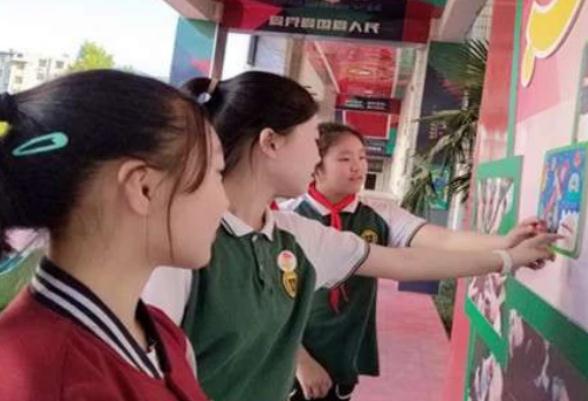 小学生打油诗《老师上厕所》，内容尴尬又真实，不愧是校园段子手