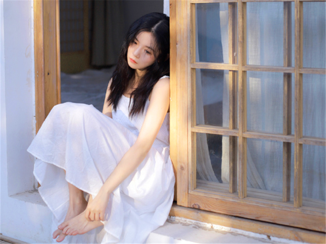 最单纯的四大星座,突然被吻会有怎样的反应?巨蟹会转身离开