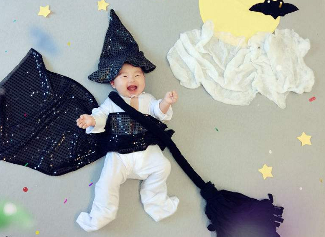 宝宝拍"满月照"还是"百天照"?听听育儿专家怎么说,真涨知识