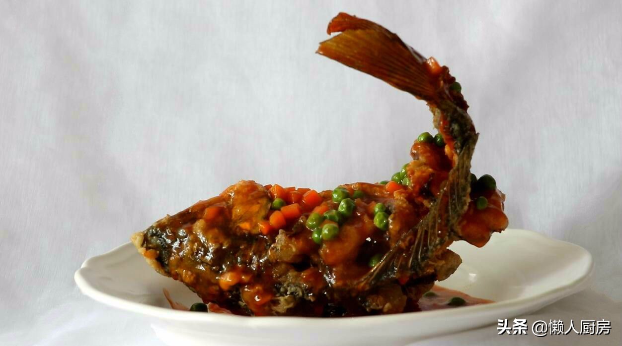 糖醋鯉魚的家常做法,糖醋鯉魚的家常做法步驟