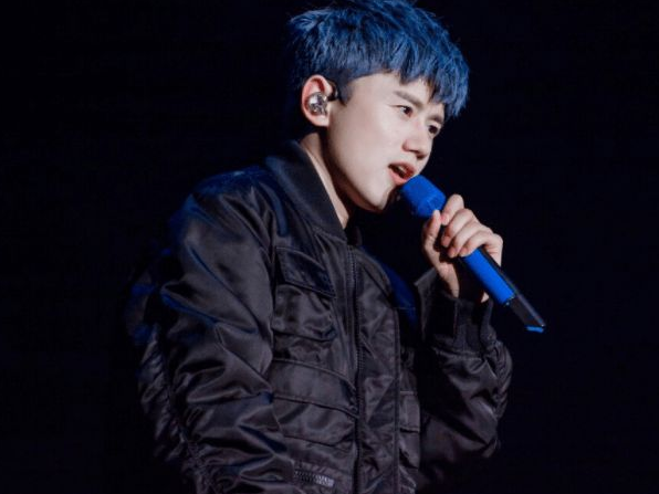 张杰被聘为上海大学老师，却被网友质疑学历太低，学校给出回应