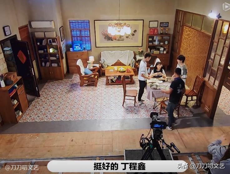 他不配？95后鲜肉获尔冬升、赵薇发出S卡后，却被曝“黑历史”