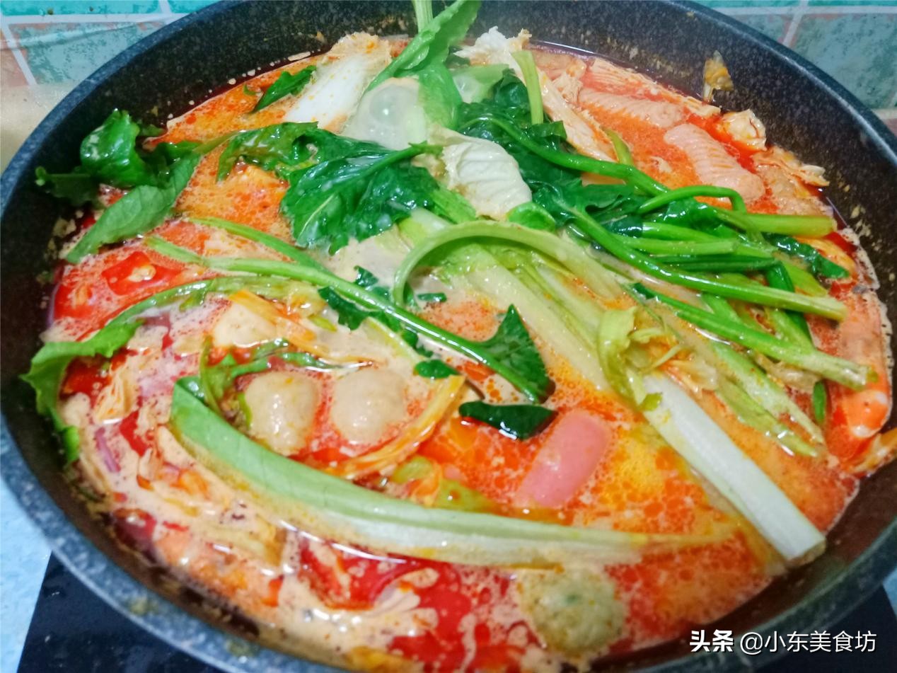 椒派骨汤麻辣烫怎么做（骨汤麻辣烫制作教程）