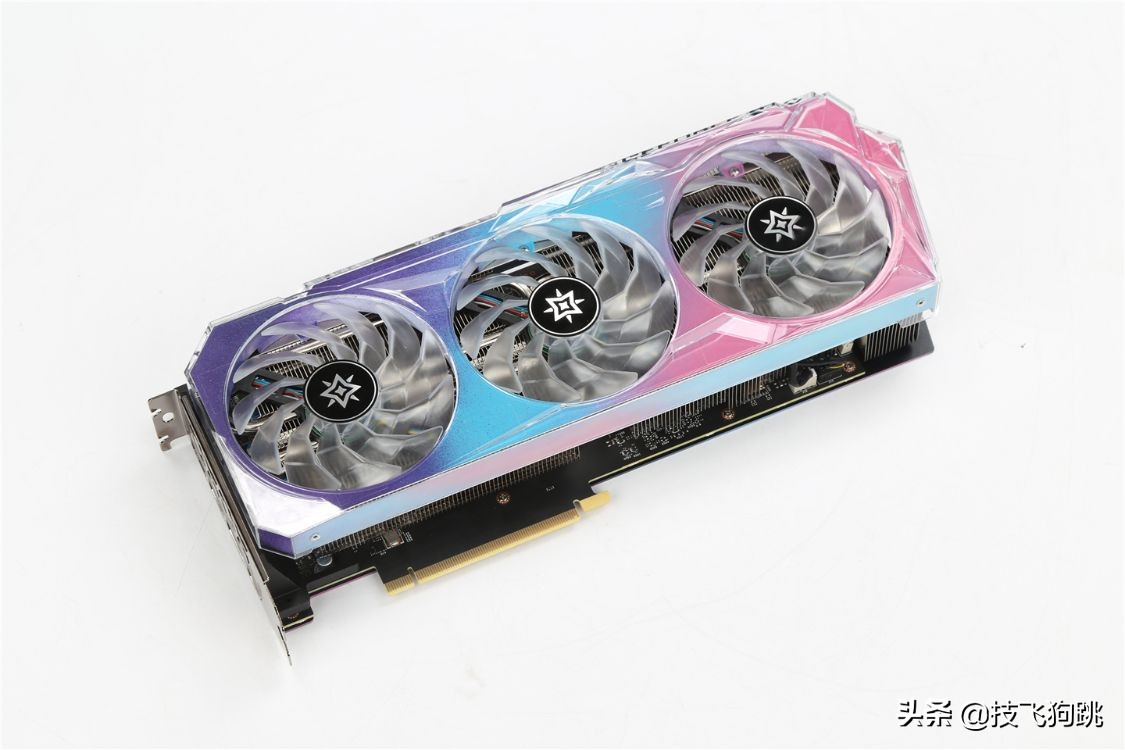 这主机粉粉嫩嫩多可爱，说丑的都是直男吧，TT新品机箱装机体验