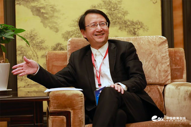 启真新论丨浙大校长吴朝晖：创新与育人高度融合，让研究生成为驱动创新的战略生力军