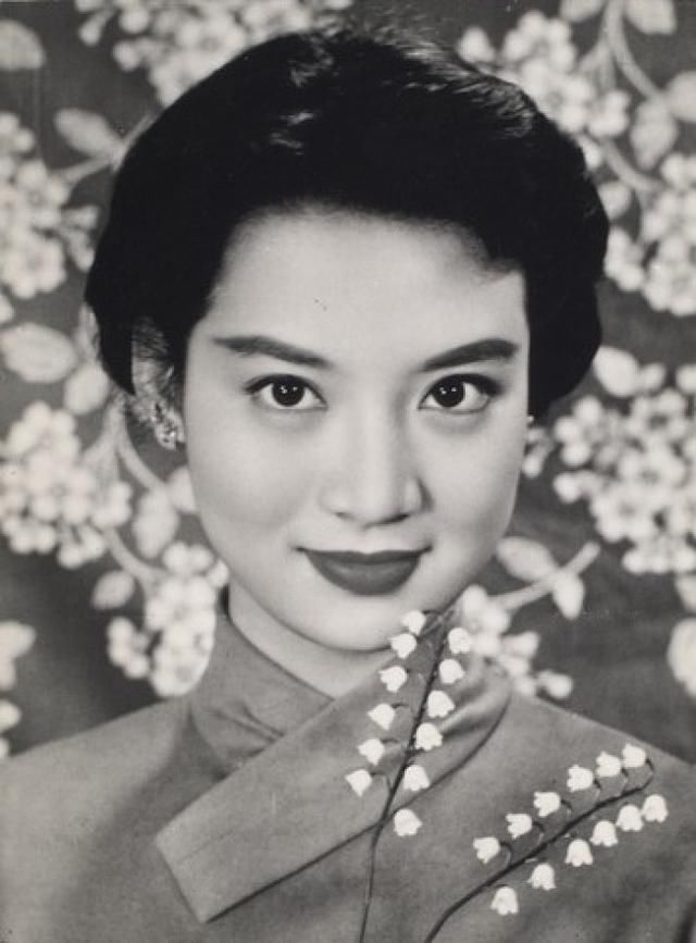 民国十大美女，你知道几位？第一名是金庸爱而不得的白月光