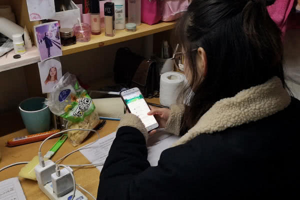 河大与郑大在支付宝上“掐”起来啦，网友：被1吨西兰花毁掉的塑料爱情