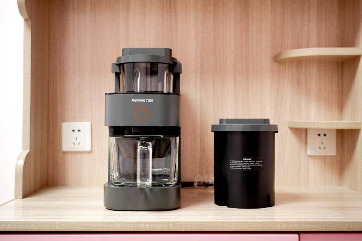 售价2399元,九阳上市破壁豆浆机一体机,而且还免手洗哦