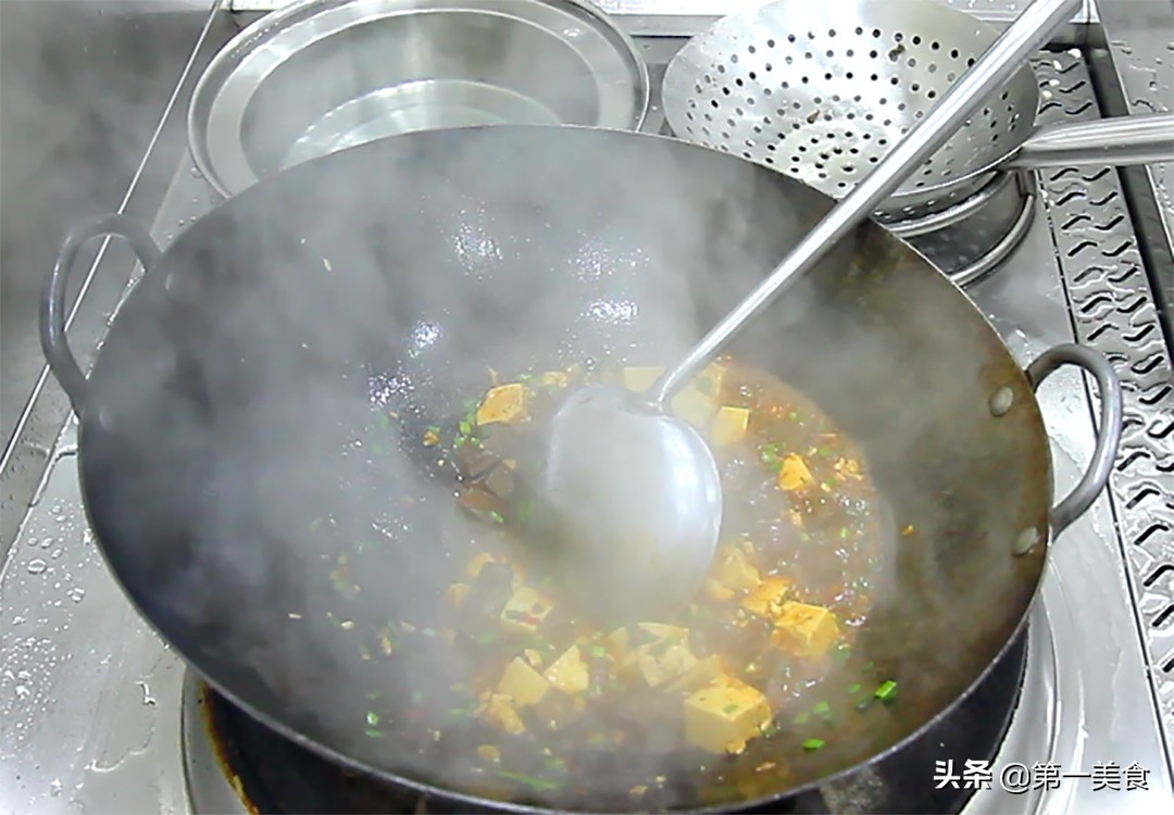 鸭血豆腐的家常做法（正宗鸭血烧豆腐教程分享）
