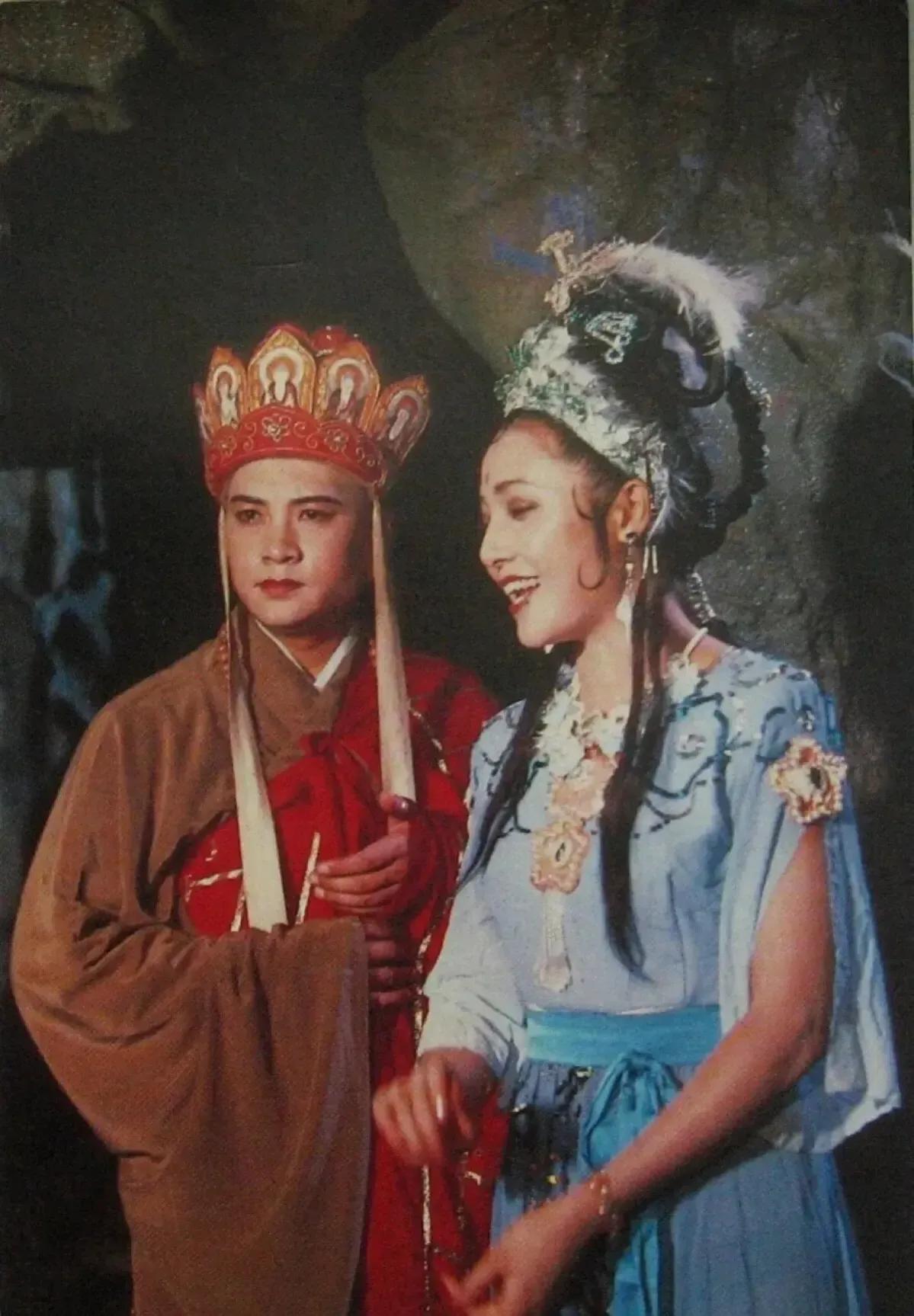 唐僧取经14年,呼女妖都是"女菩萨",为何只叫老鼠精"娘子"?