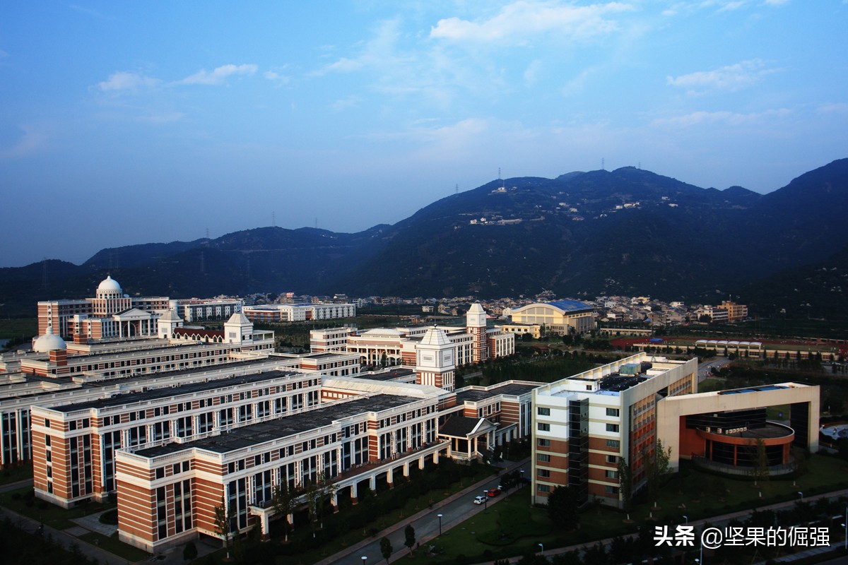 湖南本二批次招生中，这两所院校最受高分生青睐