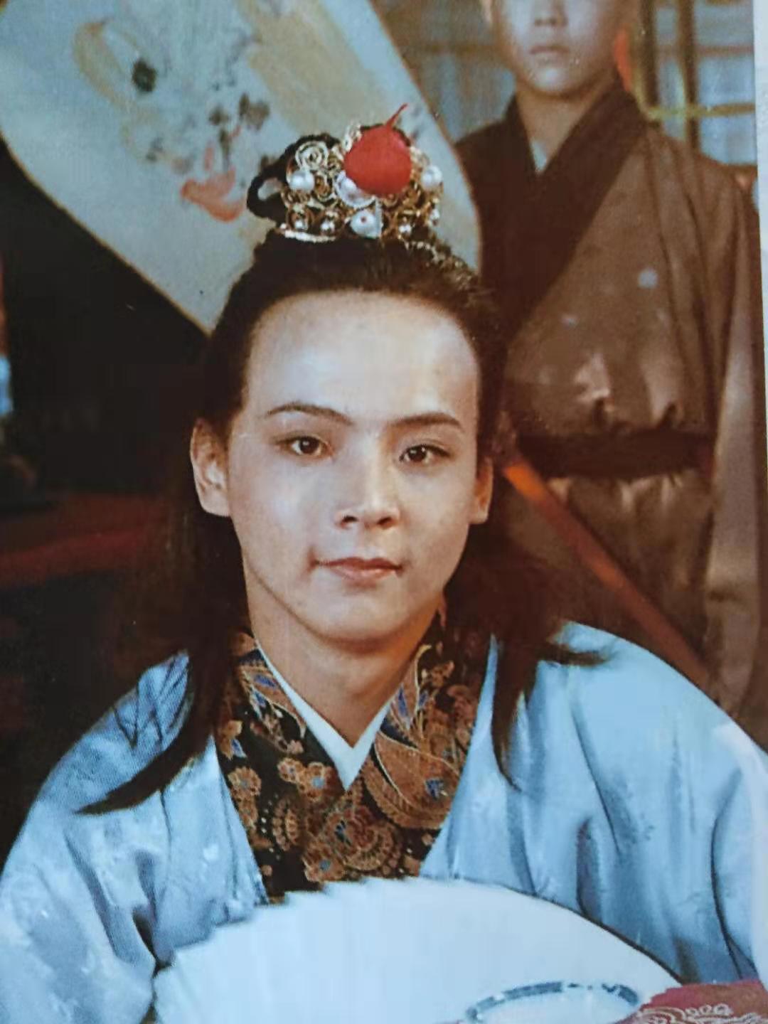 从《红楼梦》中宝玉挨打这件事，看贾府中的隔代教育问题