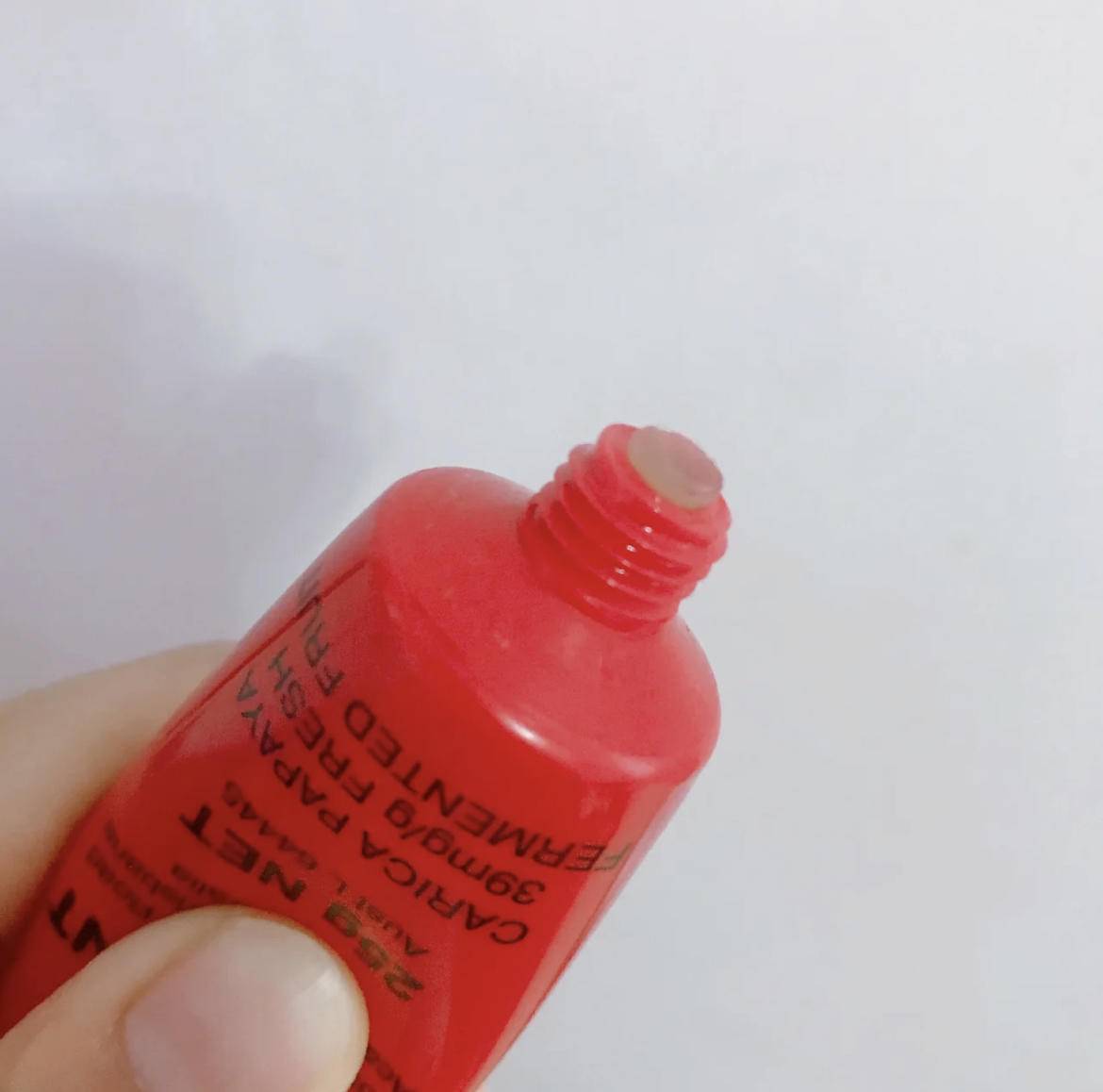 模特们的拍摄前脸蛋急救，这个方法秋冬也太实用了吧
