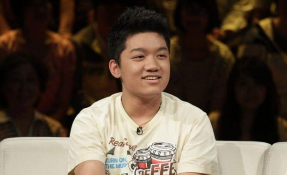 张一山尤浩然皆以儿子自居，为何宋丹丹的态度不同？小雨被冷落？