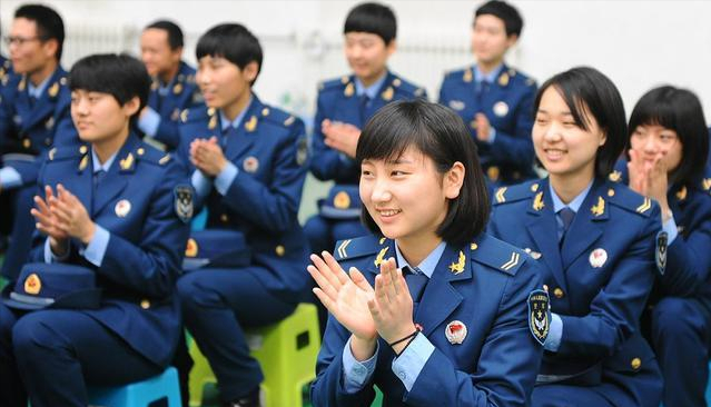 大专在校生当兵可以考士官学校吗？该如何规划？