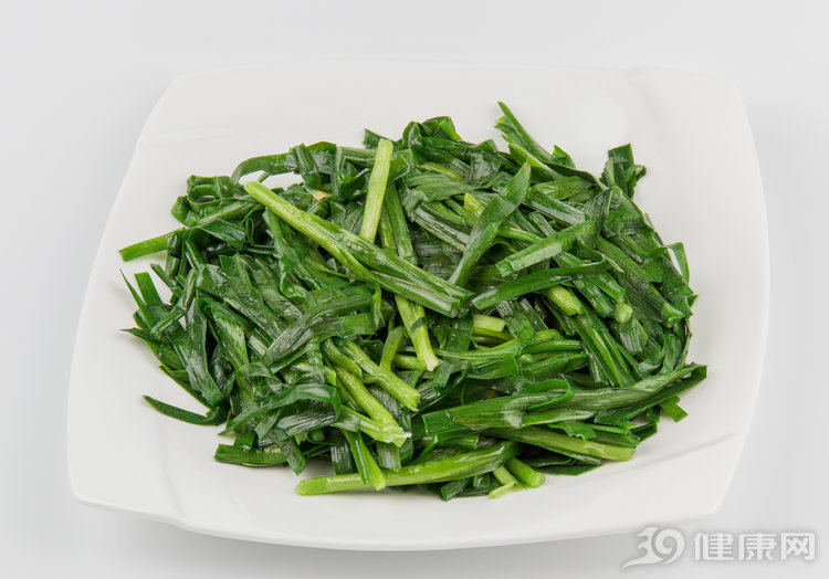 为什么口臭的人自己闻不到？教你根除口臭，不做“有味道”的人