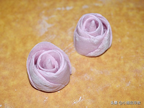 紫薯玫瑰花馒头（手把手教你做出宝宝都爱吃的玫瑰花馒头）