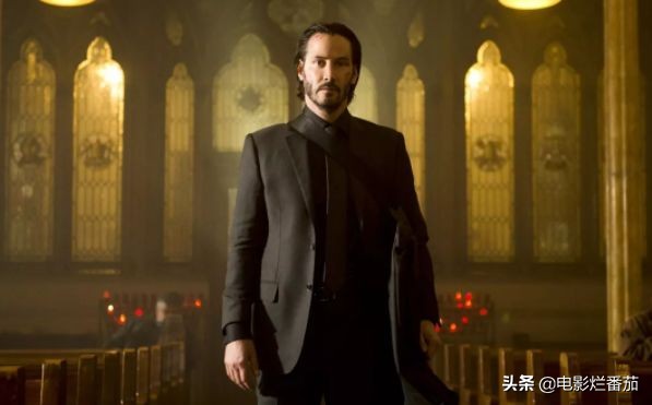 为了狗，他一个人杀死了500个人！这部清爽的R级电影全过程都是流汗倒地的。