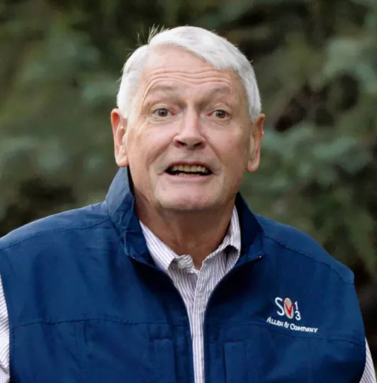 皿煮200年，美国跑步进入封建社会