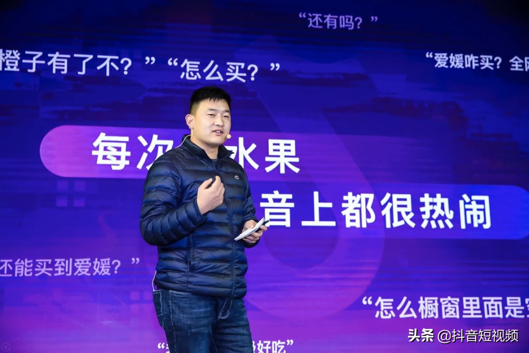 是时候向全网自我介绍了：“大家好，我是王中源”