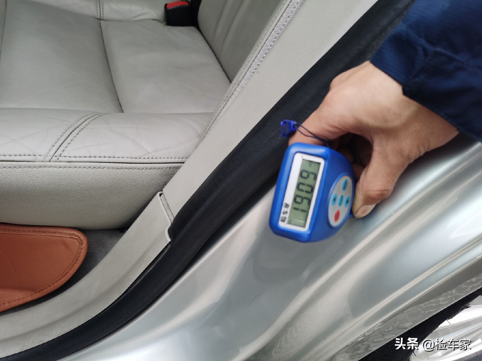 3万块买台沃尔沃，五一开回家体体面面，朋友：这内饰也叫豪车？
