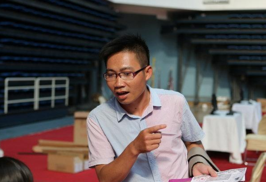 “高考钉子户”吴善柳：拒绝北大，10次高考圆梦清华，如今怎样？