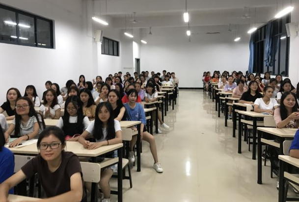 “高收入”本科专业排名，榜首收入实至名归，财务管理未进前三