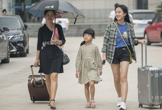 大一新生入学后要不要迁户口？提前做好了解，避免未来吃大亏